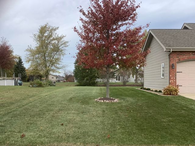 7510 W 91st Place, Crown Point, IN 46307