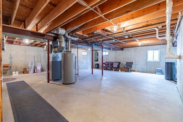 7510 W 91st Place, Crown Point, IN 46307