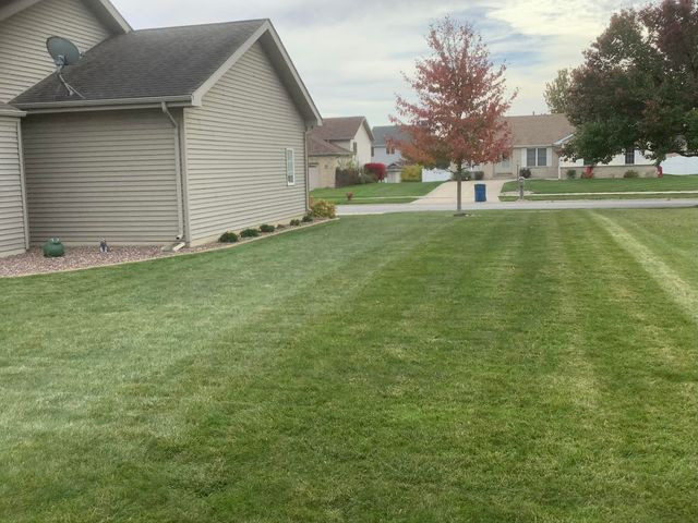 7510 W 91st Place, Crown Point, IN 46307