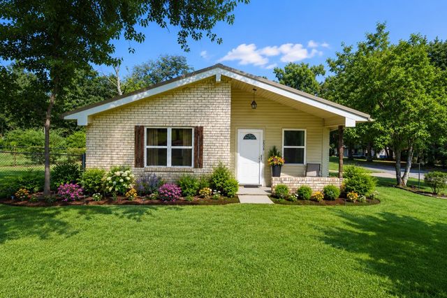 2304 Lane Lewis, Marshall, TX 75672
