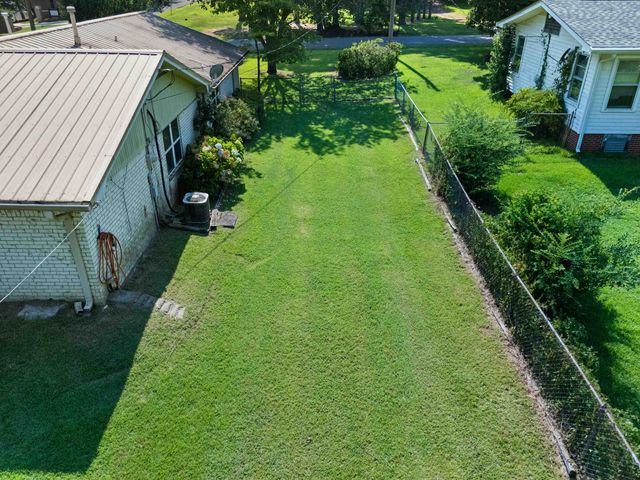 2304 Lane Lewis, Marshall, TX 75672