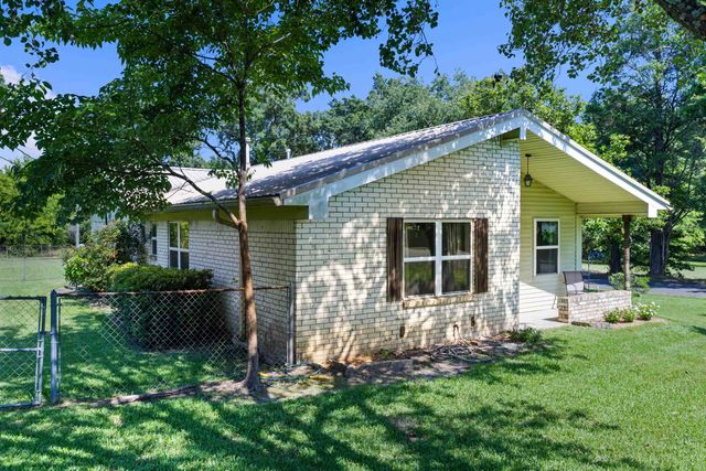 2304 Lane Lewis, Marshall, TX 75672