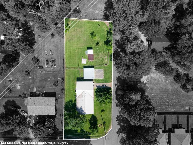 2304 Lane Lewis, Marshall, TX 75672