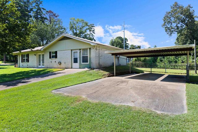 2304 Lane Lewis, Marshall, TX 75672