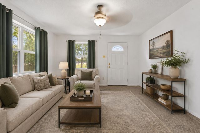 2304 Lane Lewis, Marshall, TX 75672