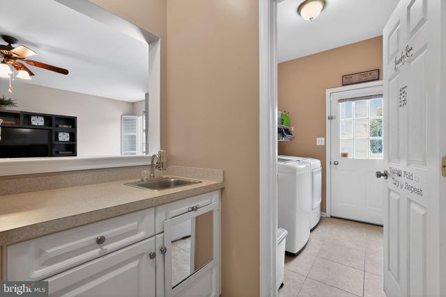 55 JAMIE CIR, Gilbertsville, PA 19525