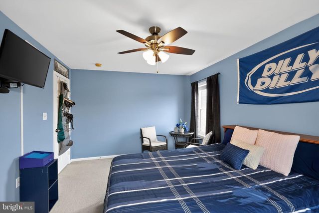 55 JAMIE CIR, Gilbertsville, PA 19525