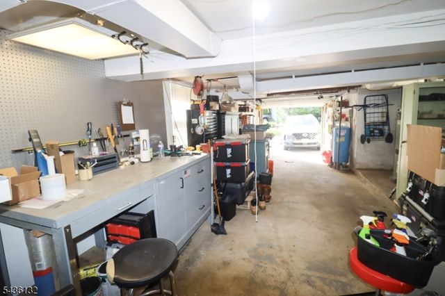 1 Dorel Rd, Hopatcong Boro, NJ 07821
