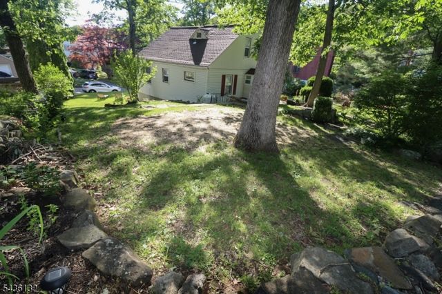 1 Dorel Rd, Hopatcong Boro, NJ 07821