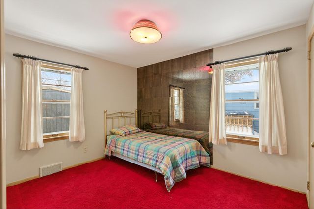 7038 Chicago Avenue S, Richfield, MN 55423