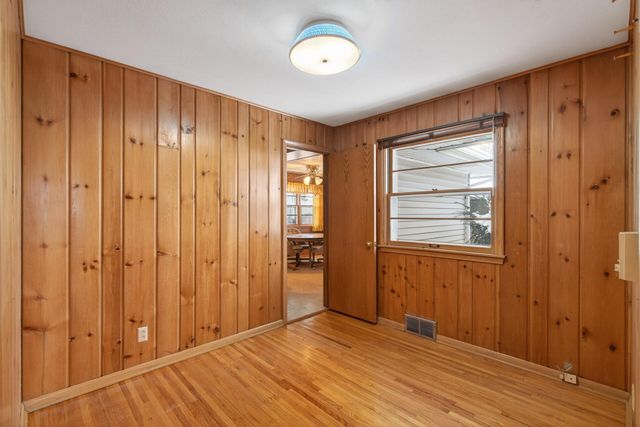 7038 Chicago Avenue S, Richfield, MN 55423