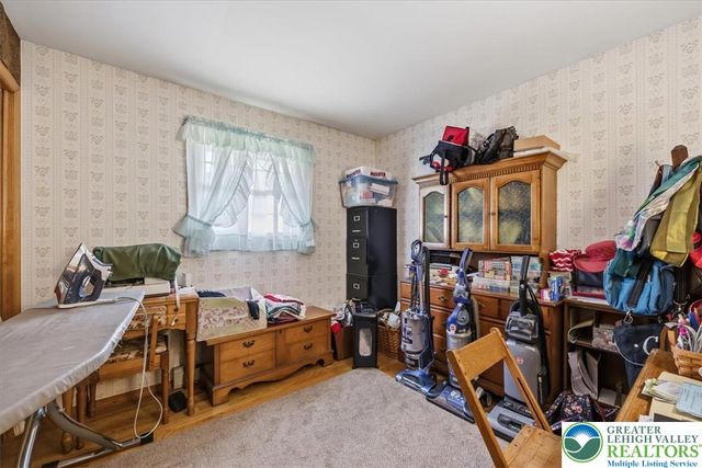 4106 Sycamore Drive, Lehigh Twp, PA 18067