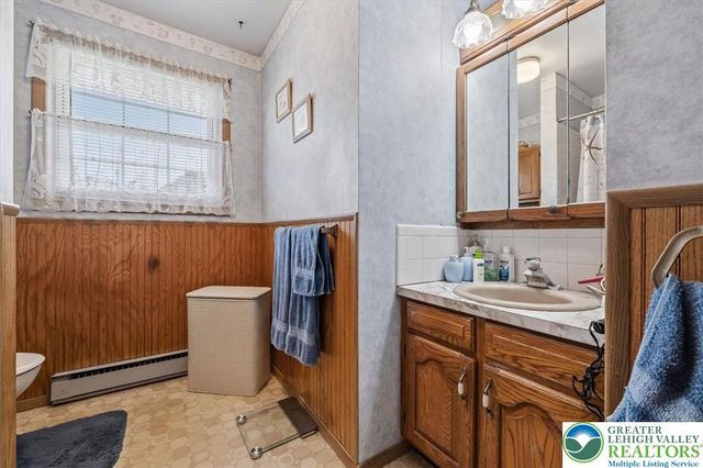 4106 Sycamore Drive, Lehigh Twp, PA 18067
