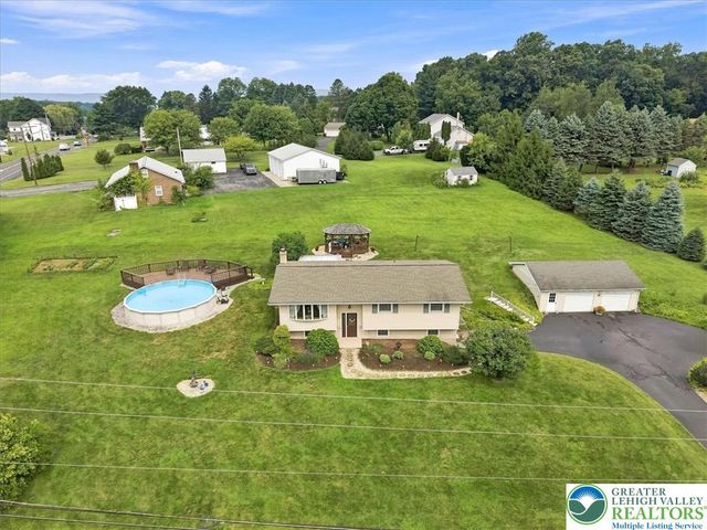 4106 Sycamore Drive, Lehigh Twp, PA 18067