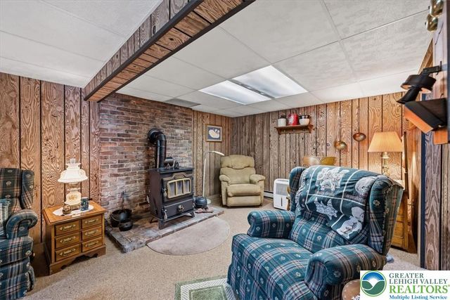 4106 Sycamore Drive, Lehigh Twp, PA 18067