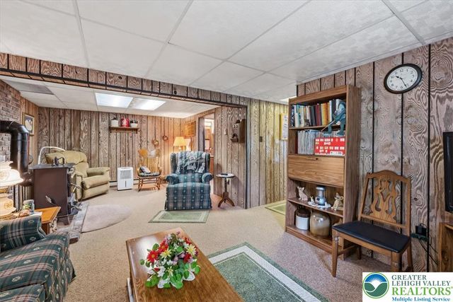 4106 Sycamore Drive, Lehigh Twp, PA 18067