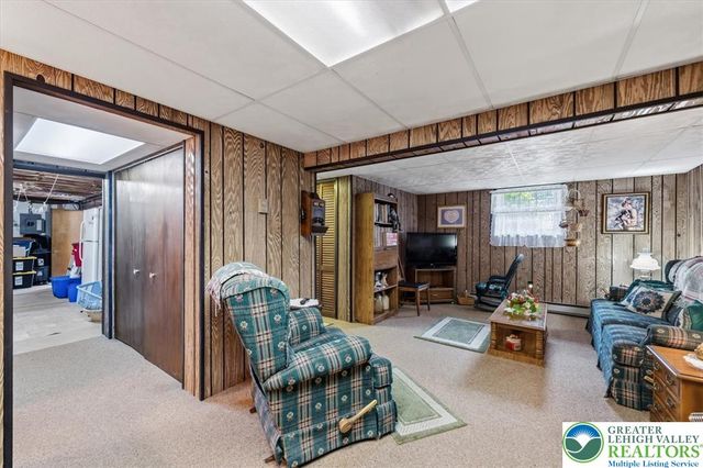 4106 Sycamore Drive, Lehigh Twp, PA 18067