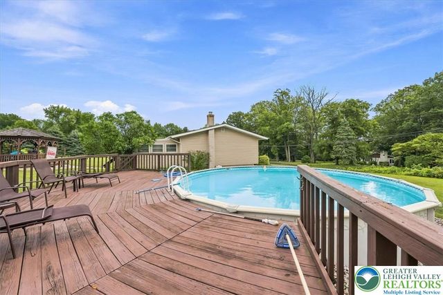 4106 Sycamore Drive, Lehigh Twp, PA 18067