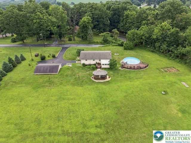 4106 Sycamore Drive, Lehigh Twp, PA 18067