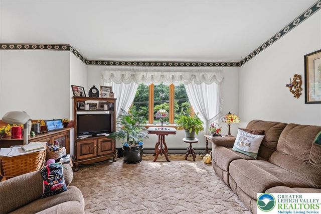 4106 Sycamore Drive, Lehigh Twp, PA 18067