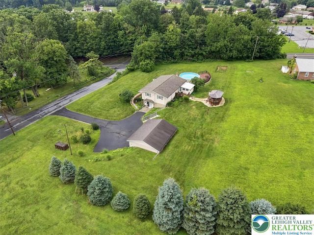 4106 Sycamore Drive, Lehigh Twp, PA 18067