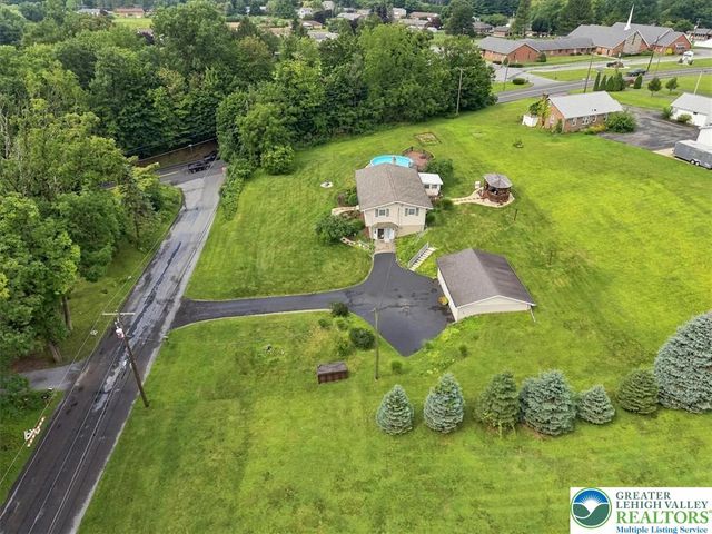 4106 Sycamore Drive, Lehigh Twp, PA 18067