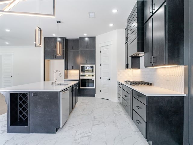 311 Hedge Drive, Centerton, AR 72719