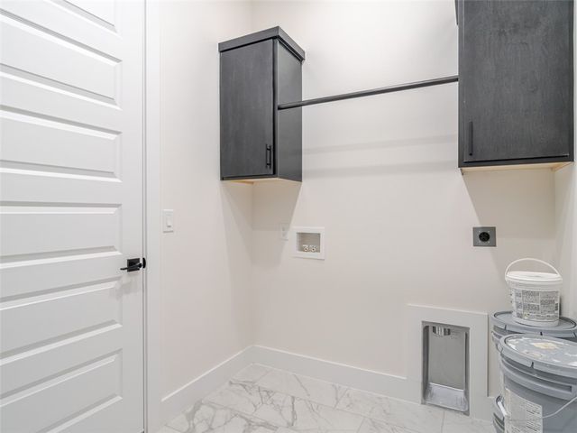 311 Hedge Drive, Centerton, AR 72719