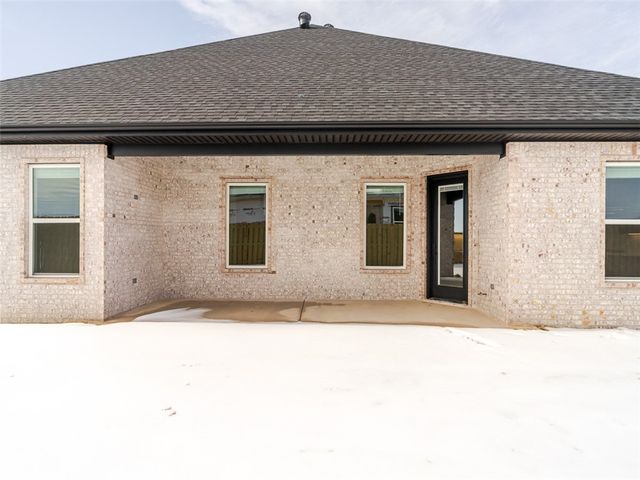 311 Hedge Drive, Centerton, AR 72719