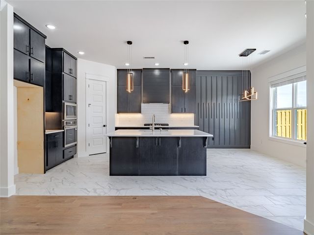 311 Hedge Drive, Centerton, AR 72719