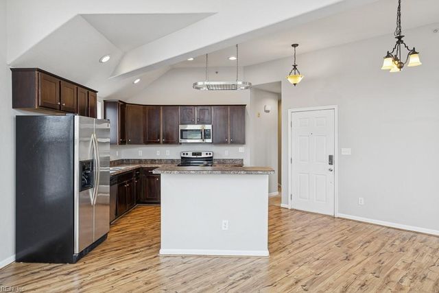 3704 Vintage Point PL, Virginia Beach, VA 23455