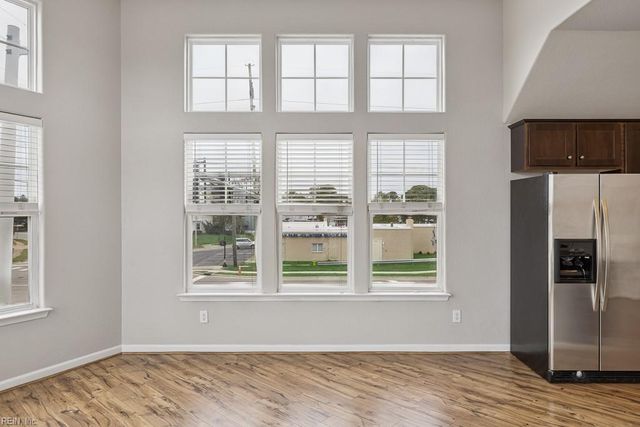 3704 Vintage Point PL, Virginia Beach, VA 23455