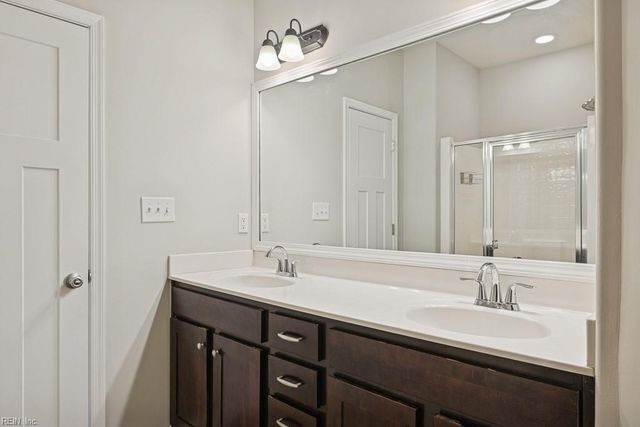 3704 Vintage Point PL, Virginia Beach, VA 23455