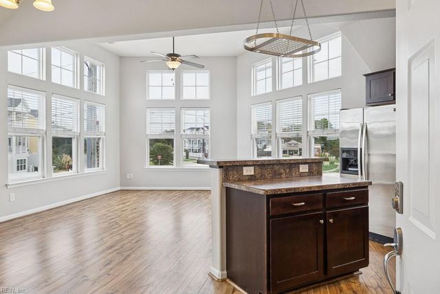 3704 Vintage Point PL, Virginia Beach, VA 23455