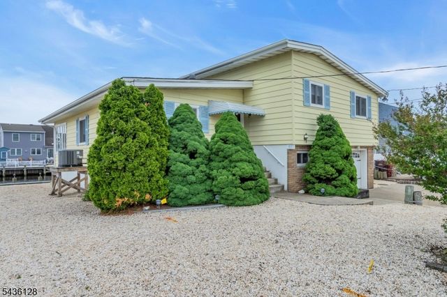 87 Ronald Ave, Berkeley Twp., NJ 08721