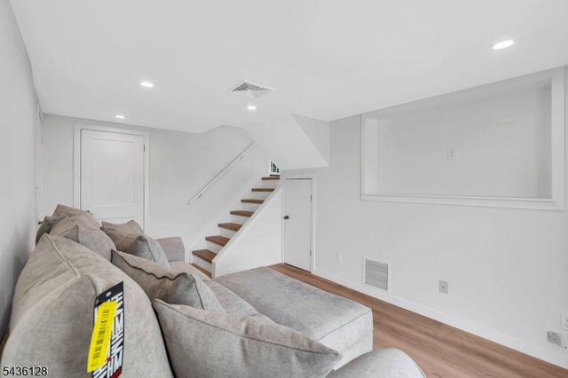 87 Ronald Ave, Berkeley Twp., NJ 08721