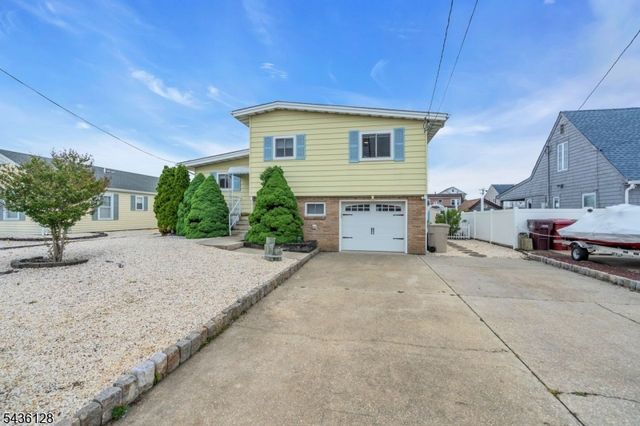 87 Ronald Ave, Berkeley Twp., NJ 08721