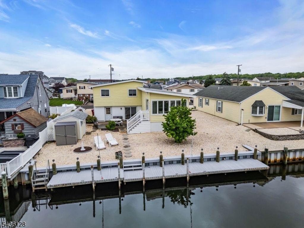 87 Ronald Ave, Berkeley Twp., NJ 08721