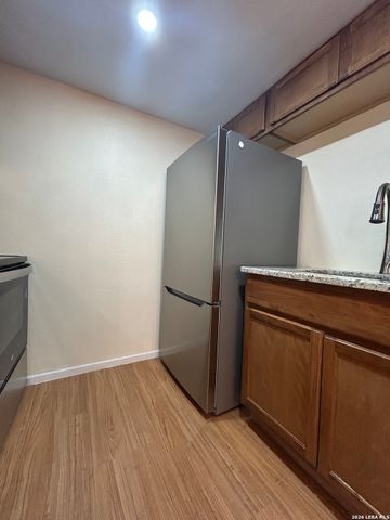 8401 N New Braunfels Ave Apt 105, San Antonio, TX 78209