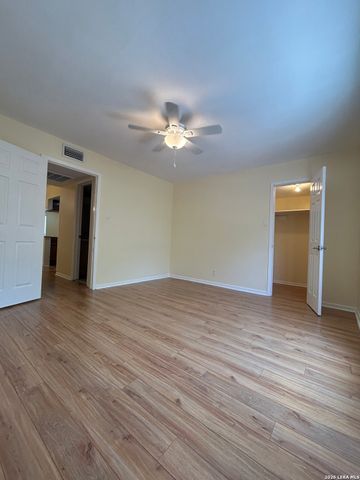 8401 N New Braunfels Ave Apt 105, San Antonio, TX 78209
