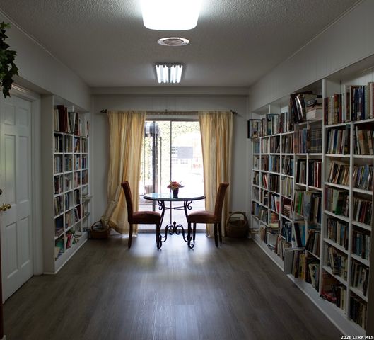 8401 N New Braunfels Ave Apt 105, San Antonio, TX 78209