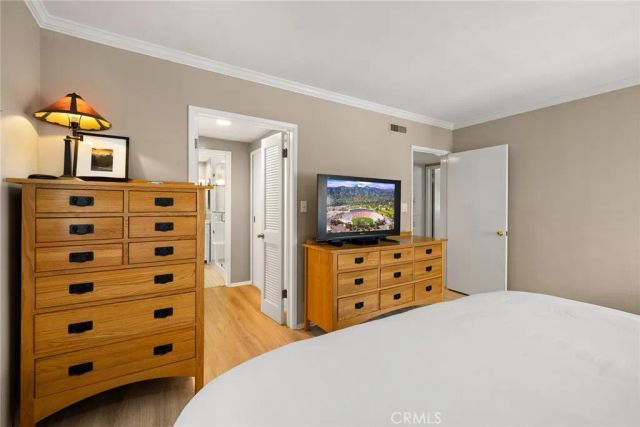 950 S Orange Grove, Pasadena, CA 91105