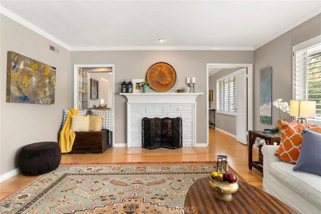 950 S Orange Grove, Pasadena, CA 91105