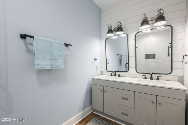 119 NE 27th Street, Oak Island, NC 28465