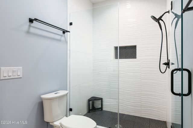 119 NE 27th Street, Oak Island, NC 28465