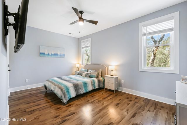 119 NE 27th Street, Oak Island, NC 28465