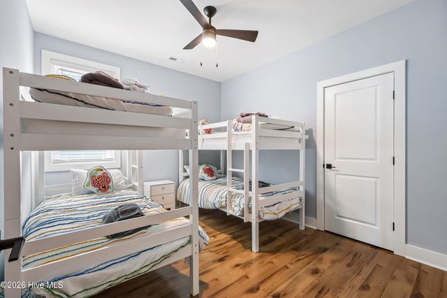 119 NE 27th Street, Oak Island, NC 28465