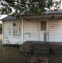 3331 Sylvan Avenue, Dallas, TX 75212