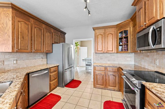 354 Hillridge CV, Lizella, GA 31052