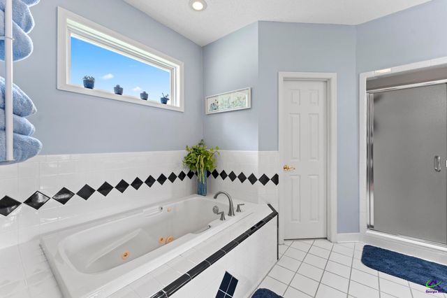 354 Hillridge CV, Lizella, GA 31052
